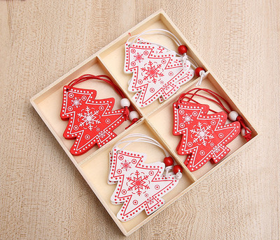 Dekoratīvo rotaļlietu komplekts Ziemassvētku eglītei