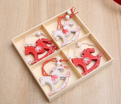 Dekoratīvo rotaļlietu komplekts Ziemassvētku eglītei