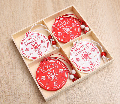 Dekoratīvo rotaļlietu komplekts Ziemassvētku eglītei