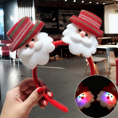 Dekoratív karácsonyi hajkoszorú 3D elemekkel, különböző modellekben