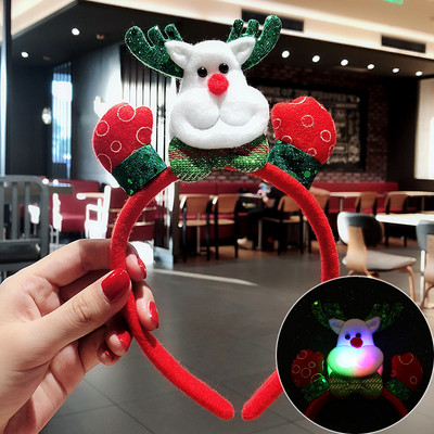 Dekoratív karácsonyi hajkoszorú 3D elemekkel, különböző modellekben