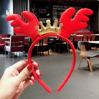 Dekoratív karácsonyi hajkoszorú 3D elemekkel, különböző modellekben