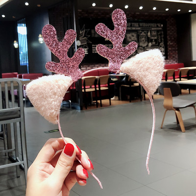 Dekoratív karácsonyi hajkoszorú 3D elemekkel, különböző modellekben