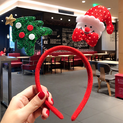 Dekoratív karácsonyi hajkoszorú 3D elemekkel, különböző modellekben