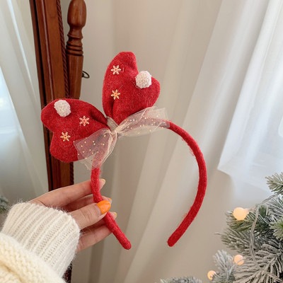 Dekoratív karácsonyi hajkoszorú 3D elemekkel, különböző modellekben