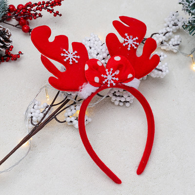 Dekoratív hajkoszorú karácsonyi motívumokkal több modellben