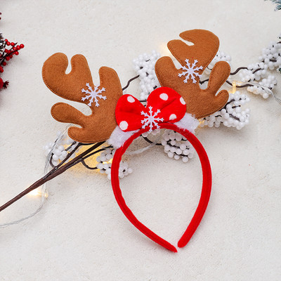 Dekoratív hajkoszorú karácsonyi motívumokkal több modellben