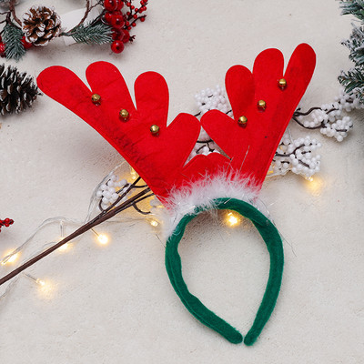 Dekoratív hajkoszorú karácsonyi motívumokkal több modellben