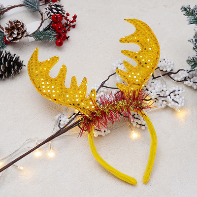 Dekoratív hajkoszorú karácsonyi motívumokkal több modellben