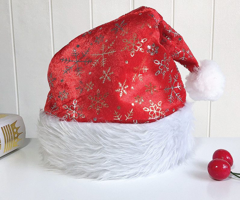 Ünnepi karácsonyi sapka különböző modellekben