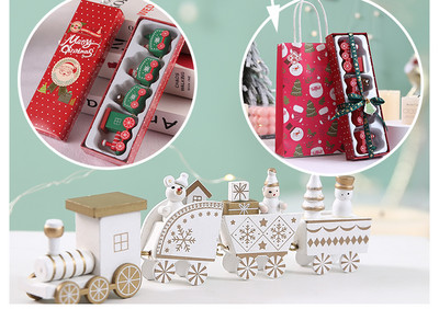 Μικρό ξύλινο τρένο κατάλληλο για Χριστουγεννιάτικη διακόσμηση σε δύο μοντέλα