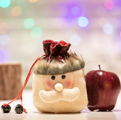 Dekoratív karácsonyi táskák 3D elemekkel több modellben