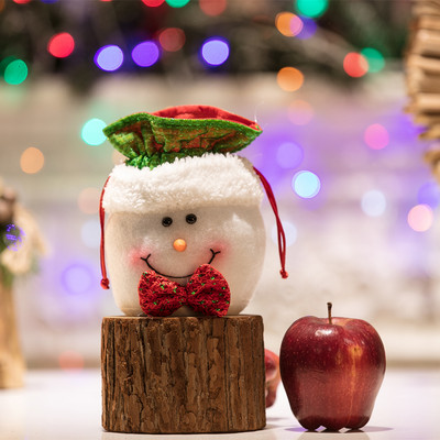 Dekoratív karácsonyi táskák 3D elemekkel több modellben