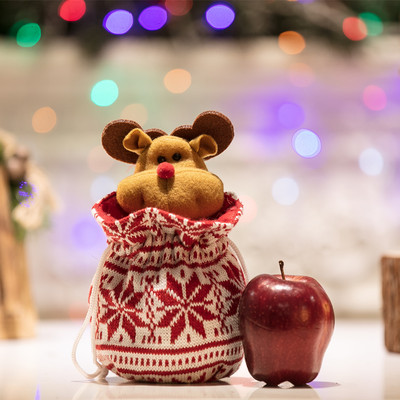 Dekoratív karácsonyi táskák 3D elemekkel több modellben