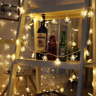 Χριστουγεννιάτικα φώτα σε σχήμα νιφάδας χιονιού