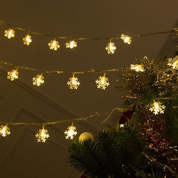 Χριστουγεννιάτικα φώτα σε σχήμα νιφάδας χιονιού