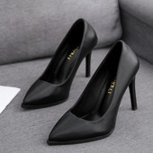 Női bőr cipő fekete színű sima modellben