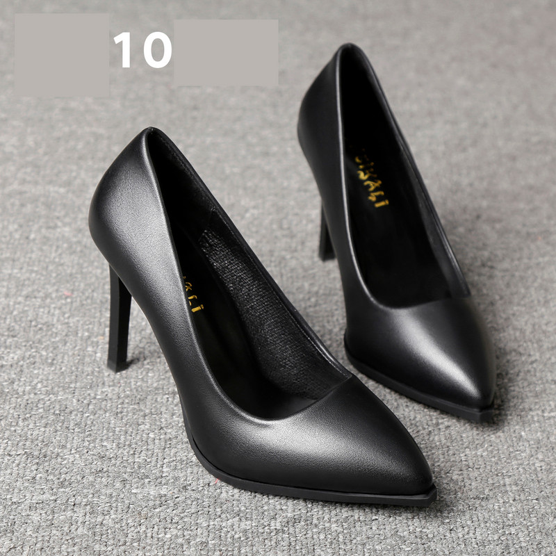 Női bőr cipő fekete színű sima modellben