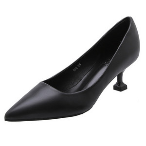 Női cipő sarokmagassággal - 3 cm 5 cm vagy 7 cm