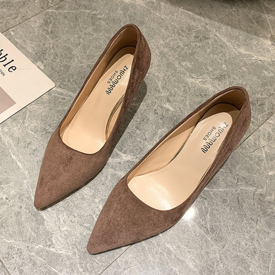 Női velúr cipő 6 cm sarokmagassággal