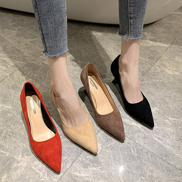 Női velúr cipő 6 cm sarokmagassággal