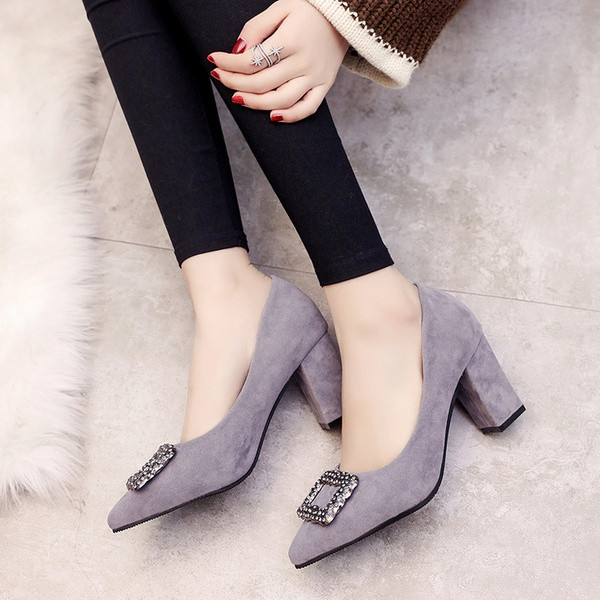 Stílusos női cipő vastag sarkú - két modell