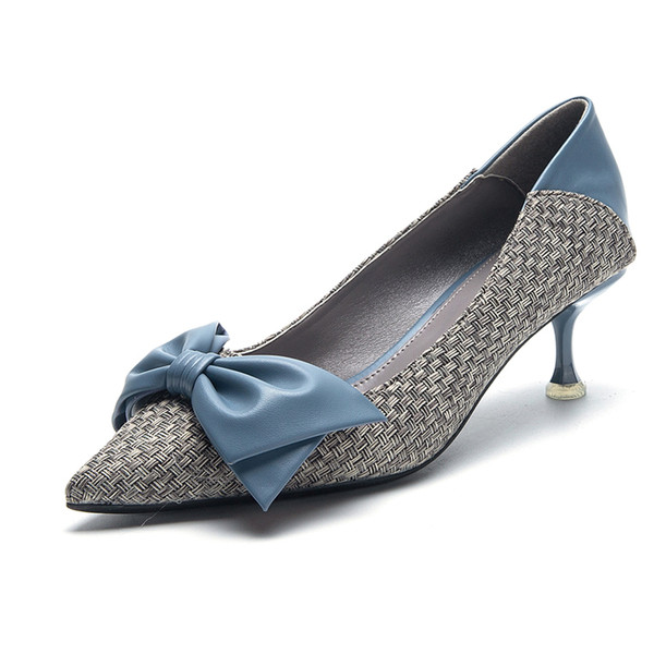 Modern női cipő szalaggal és vékony sarokkal, két modellben