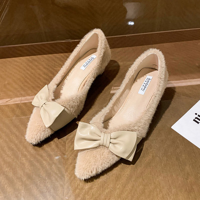 Új modell női pehelycipő szalaggal és 3 cm-es sarokkal