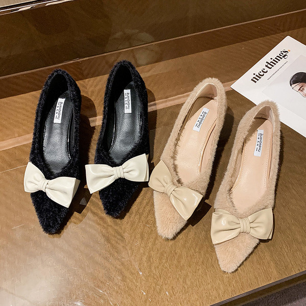 Új modell női pehelycipő szalaggal és 3 cm-es sarokkal