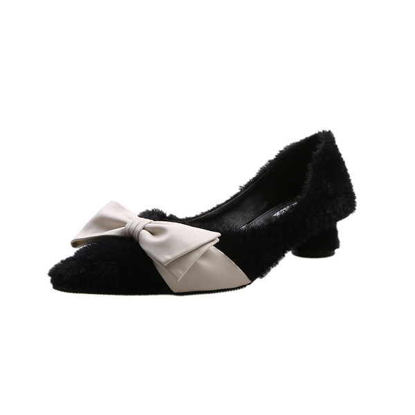 Új modell női pehelycipő szalaggal és 3 cm-es sarokkal