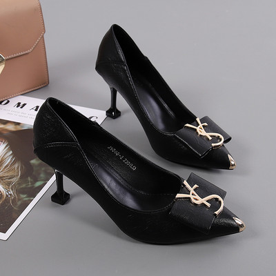 Alkalmi női cipő fém díszítéssel, magas sarkú cipővel - többféle modell