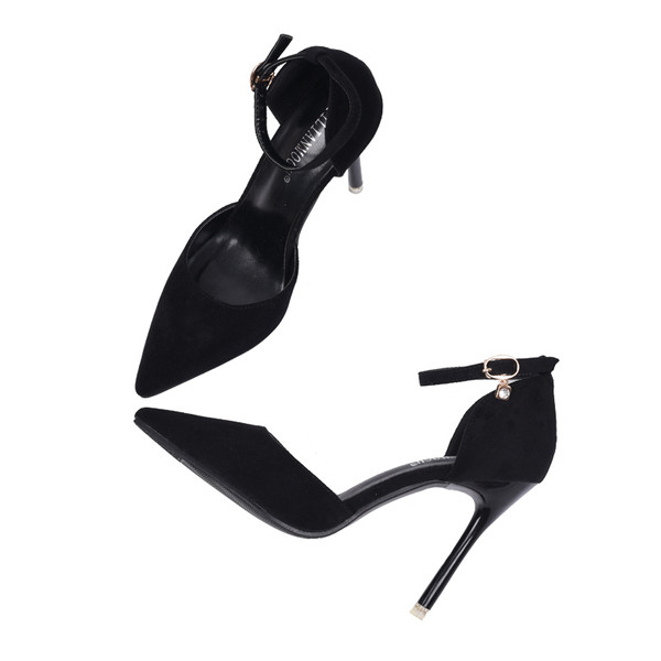 Modern női cipő hegyes modell, magas sarkú cipővel - több színben