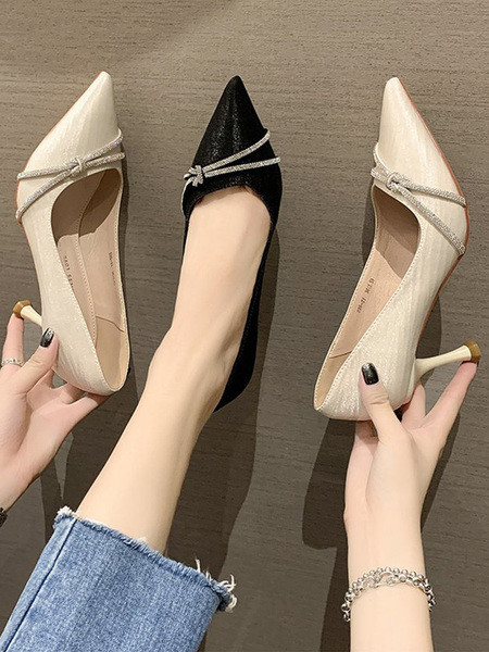 Μοντέρνα γυναικεία παπούτσια με πέτρες και τακούνι 6,5 cm