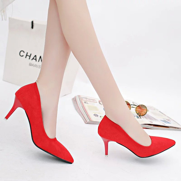 Γυναικεία παπούτσια από οικολογικό σουέτ με λεπτό τακούνι 10 cm