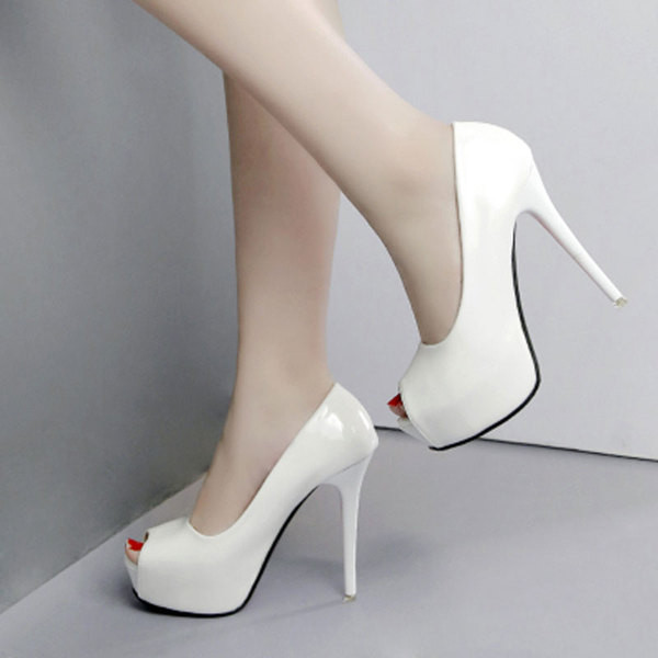 Öko bőrből készült női cipő új modellje, magas sarkú 12 cm