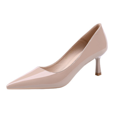 Stílusos modern cipő 6 cm-es sarokkal, két modellben