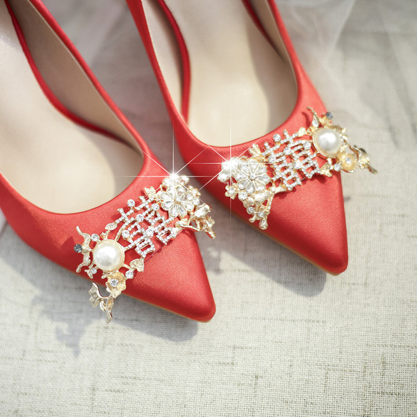 Νέο μοντέλο γυναικεία υποδημάτα έκο δερμάτινα με διακοσμιτικές  πέτρες