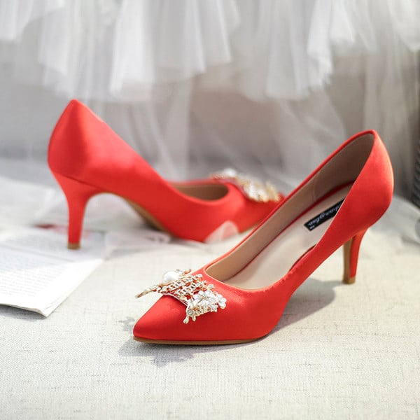 Νέο μοντέλο γυναικεία υποδημάτα έκο δερμάτινα με διακοσμιτικές  πέτρες