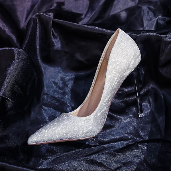 Elegáns, fényes hatású női cipő
