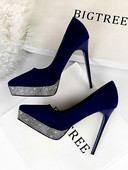 Aktuális női cipő kövekkel és 12 cm-es sarokkal