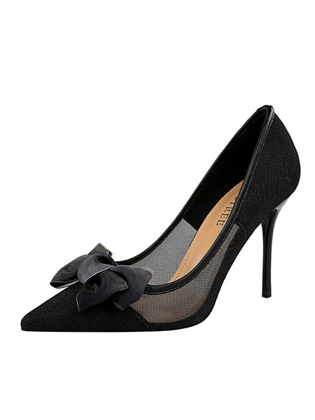 Modern női cipő hálóval és szalaggal