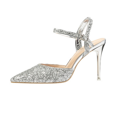 Modern, fényes női magassarkú cipő, két modellben
