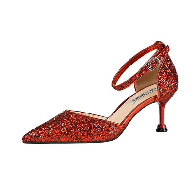 Μοντέρνα γυναικεία παπούτσια με γυαλιστερό εφέ σε δύο μοντέλα