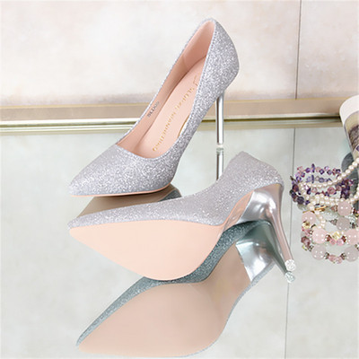 Modern, fényes női cipő 10 cm-es és 4 cm-es sarokkal