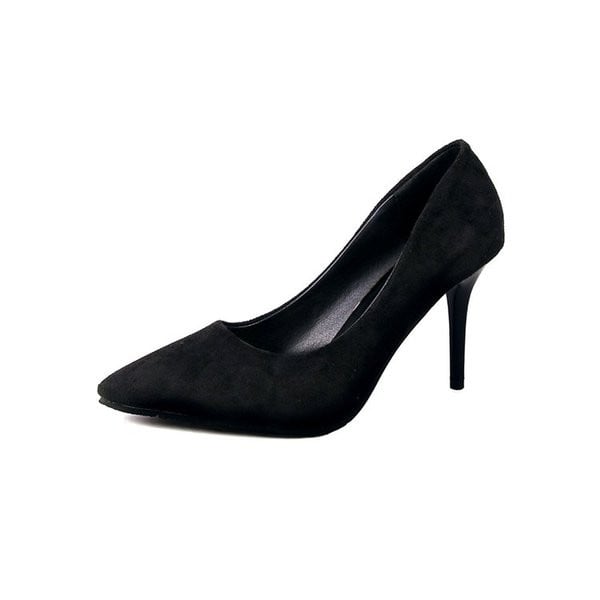 Stílusos női cipő fekete színben, magassarkúval - hegyes modell