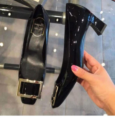 Νέο μοντέλο γυναικεία έκο δερμάτινα λουστριν παπούτσια  με μεταλλικό στοιχείο - ύψος τακουνιού 5 cm ή 7 cm