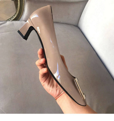 Νέο μοντέλο γυναικεία έκο δερμάτινα λουστριν παπούτσια  με μεταλλικό στοιχείο - ύψος τακουνιού 5 cm ή 7 cm