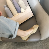 Műbőrből készült alkalmi női cipő sarokmagasság 4,5 cm