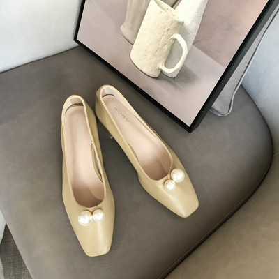 Műbőrből készült alkalmi női cipő sarokmagasság 4,5 cm