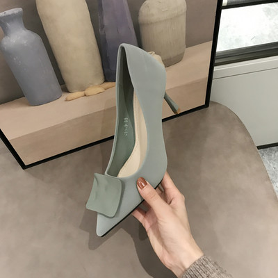 Modern női magassarkú cipő 8 cm - hegyes modell